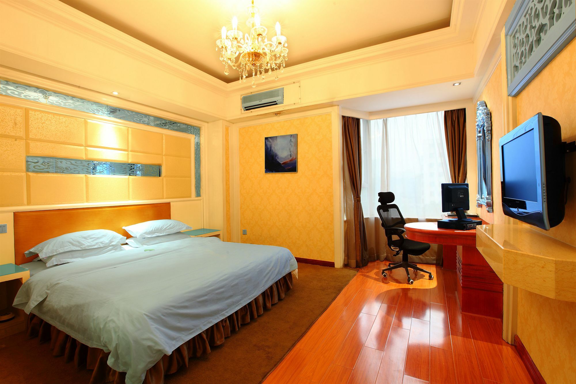 Bluesky Hotel Гуанчжоу Экстерьер фото